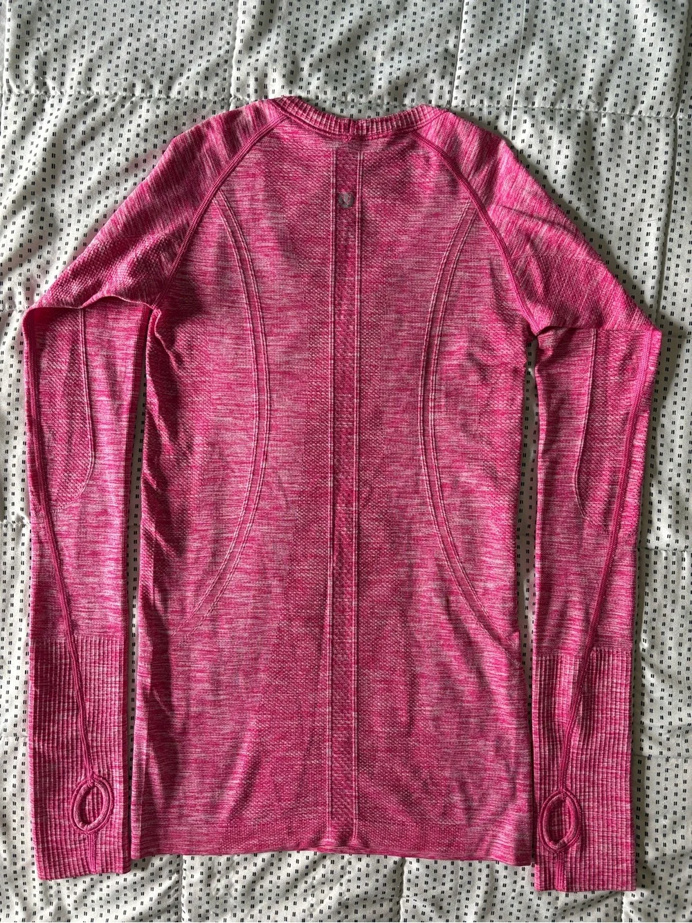 Women’s Lululemon Swiftly Tech Long Sleeve Hot Pink Size 4